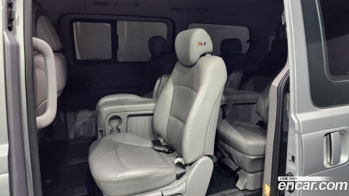 Hyundai Starex 2018