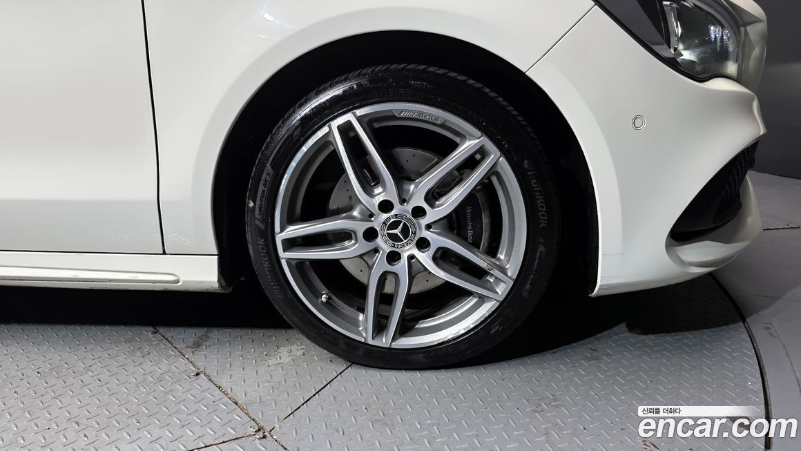 Mercedes-Benz CLA-Class 2018