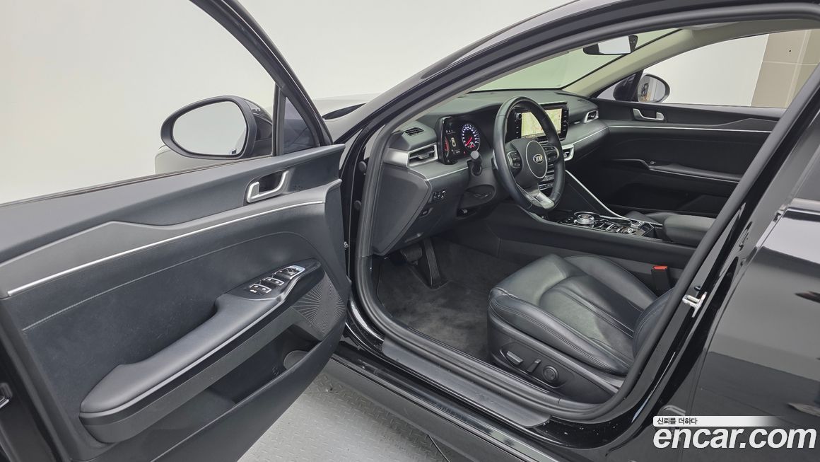 Kia K5 2021