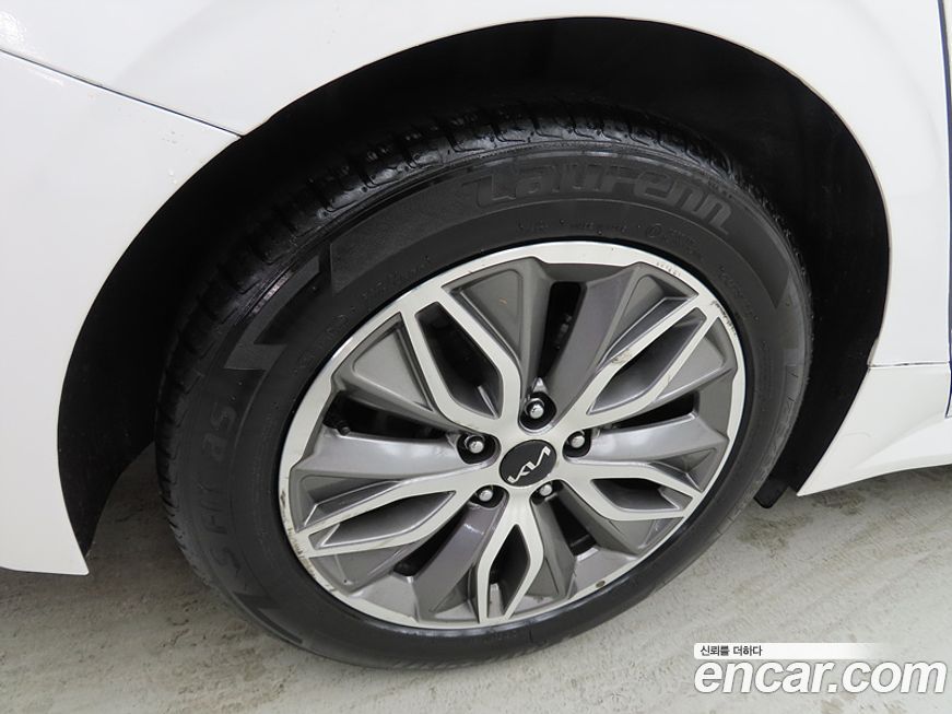 Kia K5 2023