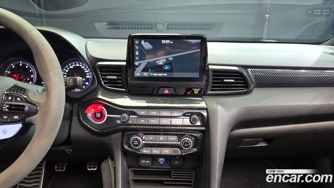 Hyundai Veloster 2021