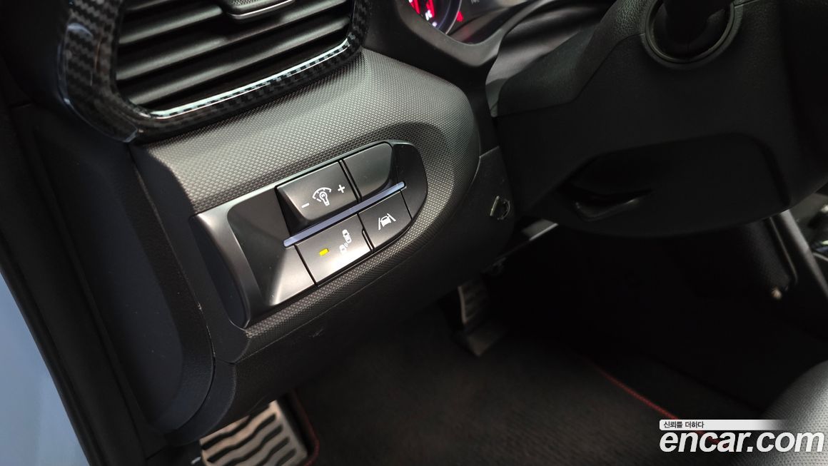 Hyundai Veloster 2021