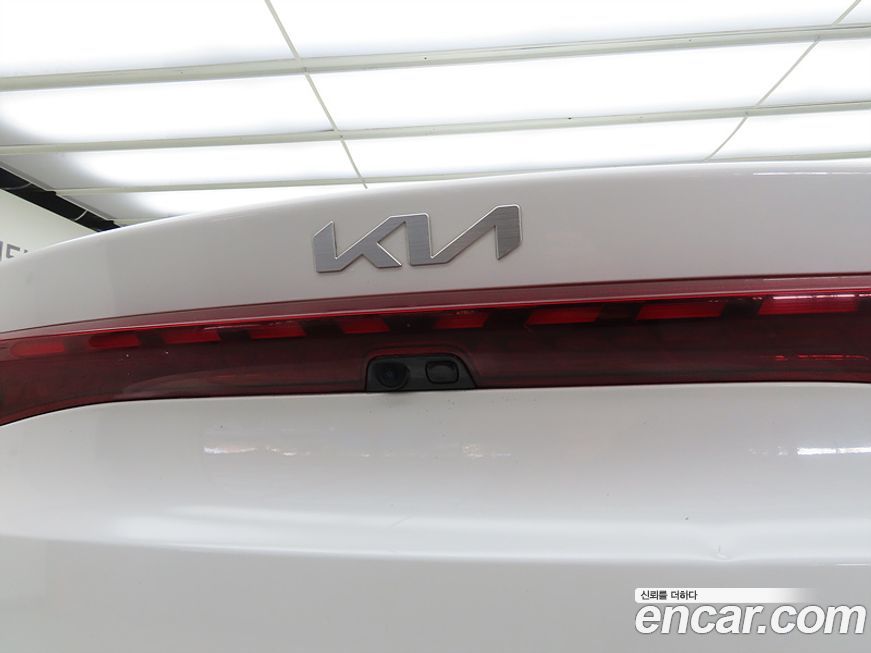 Kia K5 2023