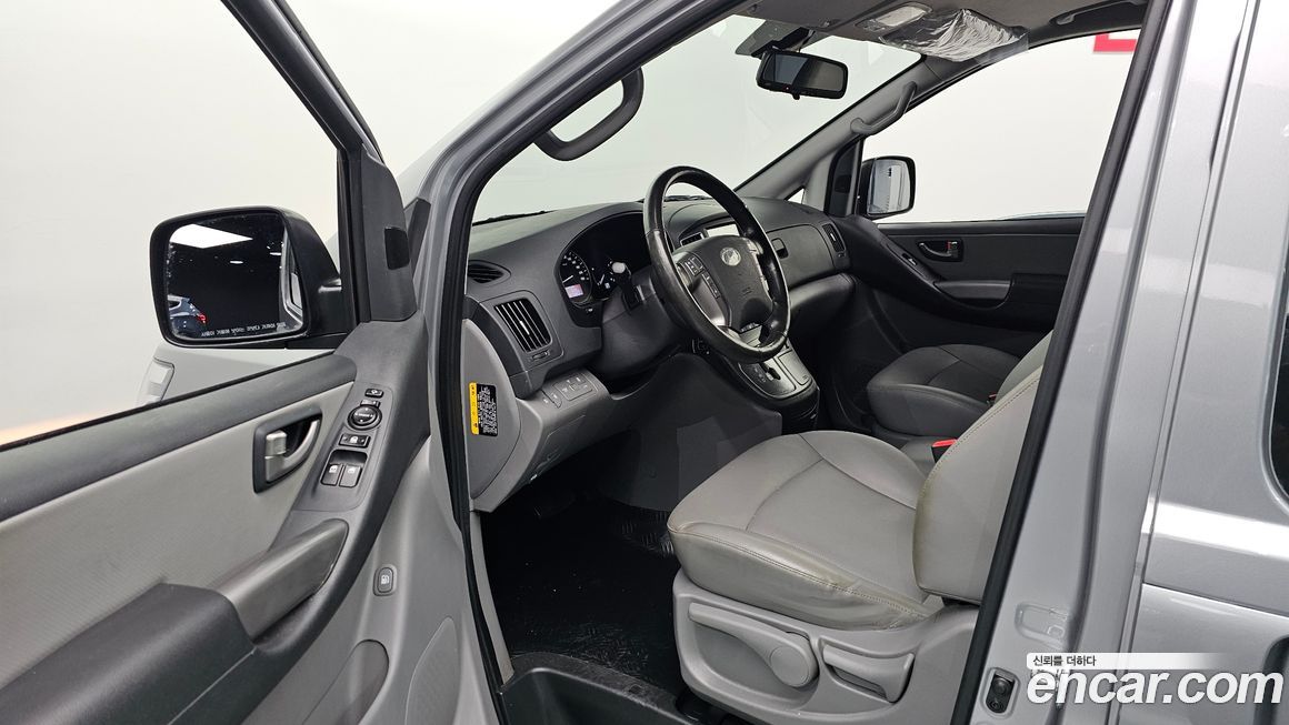 Hyundai Starex 2021