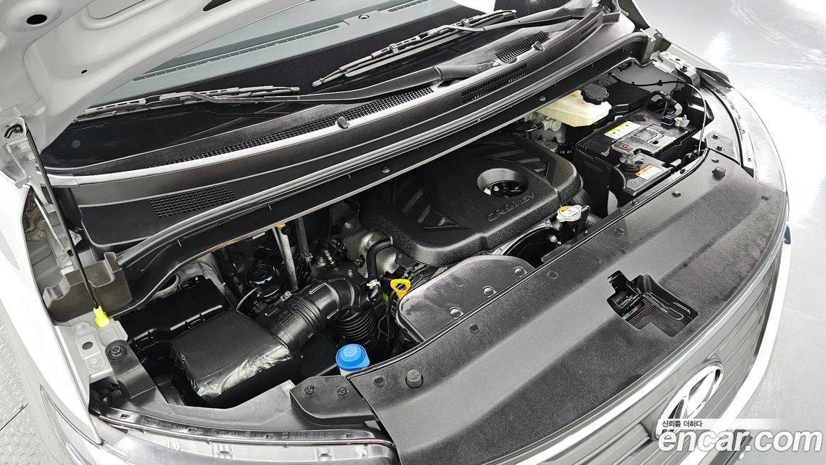Hyundai Starex 2021
