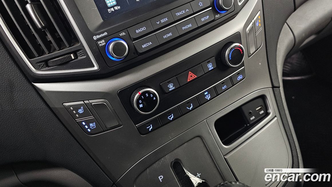 Hyundai Starex 2021