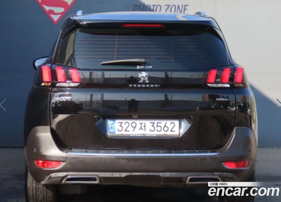 Peugeot 5008 2021
