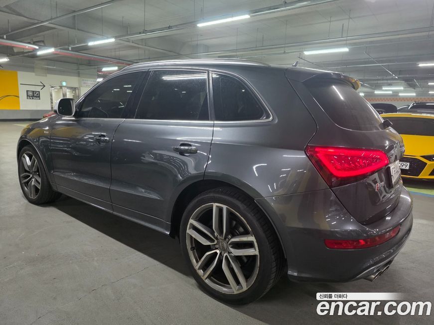 Audi SQ5 2015