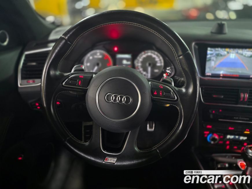 Audi SQ5 2015