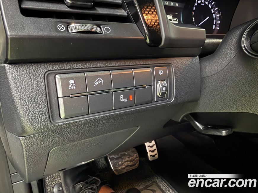 KG_Mobility_Ssangyong Rexton 2021