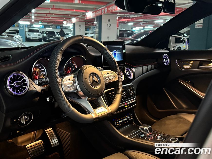 Mercedes-Benz GLA-Class 2019