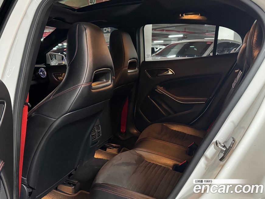 Mercedes-Benz GLA-Class 2019