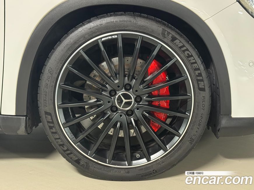 Mercedes-Benz GLA-Class 2019