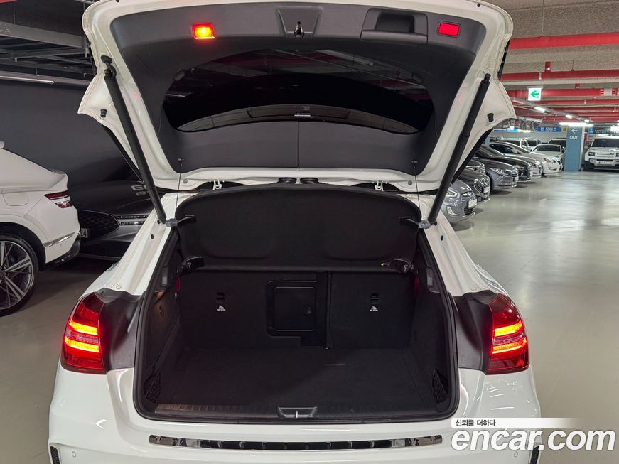 Mercedes-Benz GLA-Class 2019