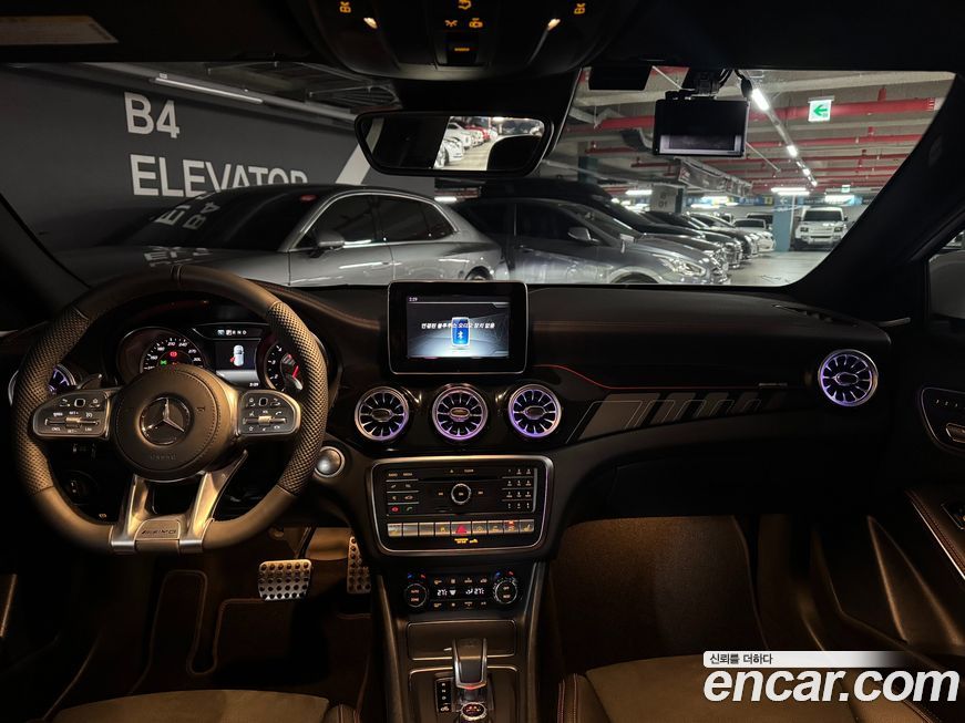 Mercedes-Benz GLA-Class 2019