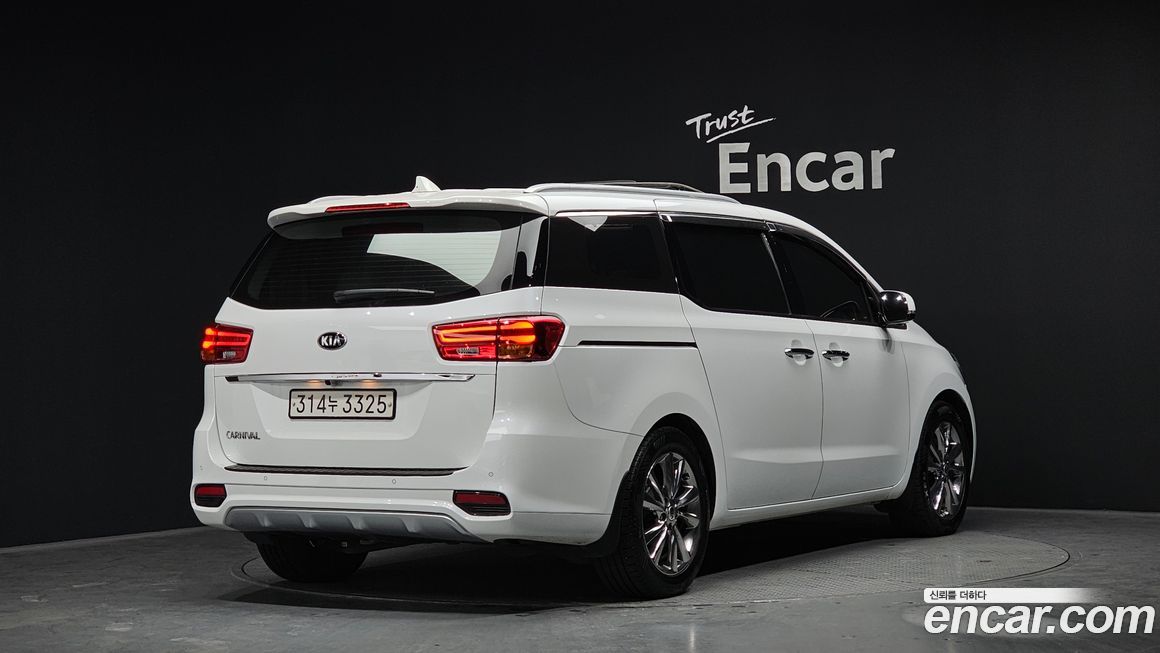 Kia Canival 2019