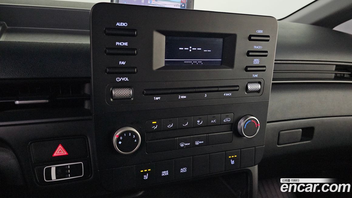 Hyundai Staria 2022