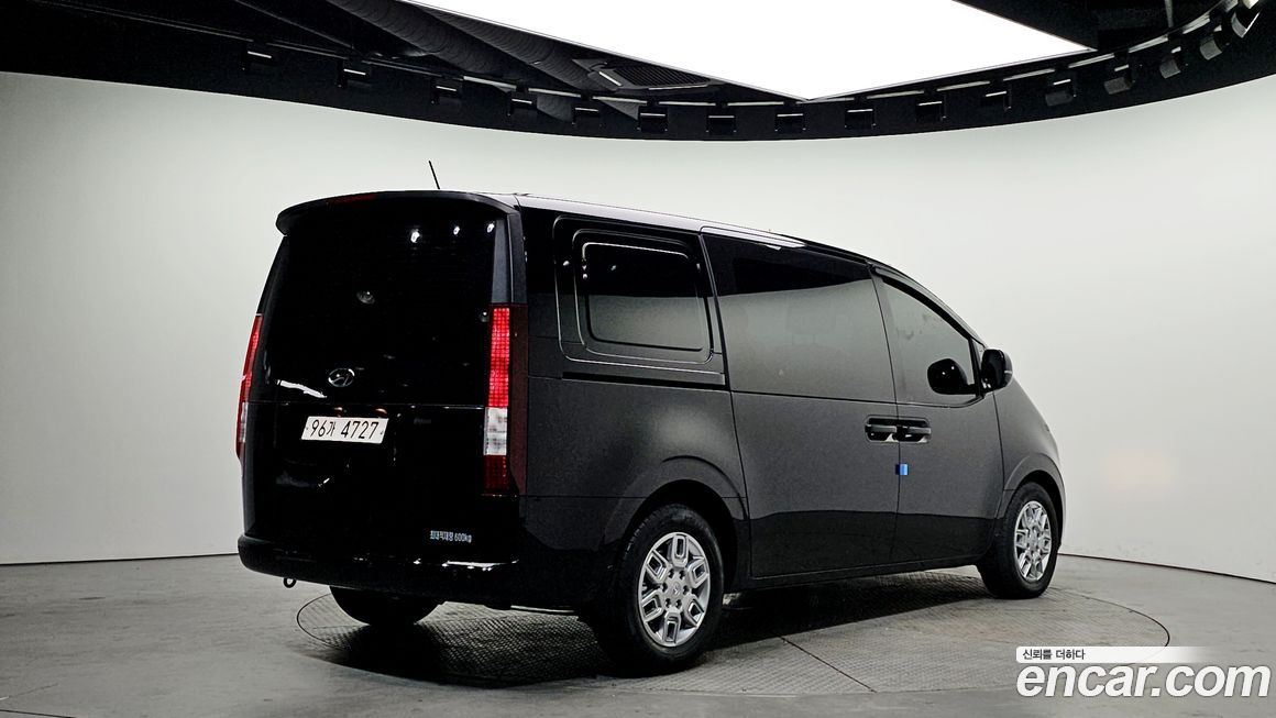 Hyundai Staria 2022