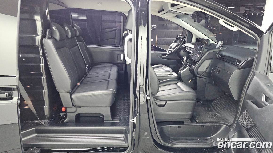 Hyundai Staria 2022