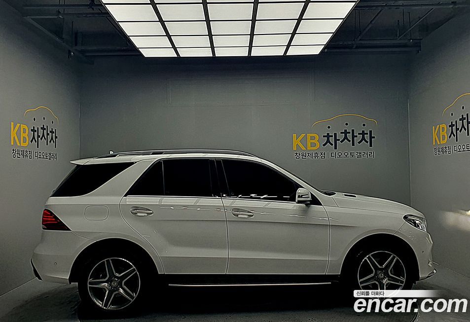 Mercedes-Benz GLE-Class 2016