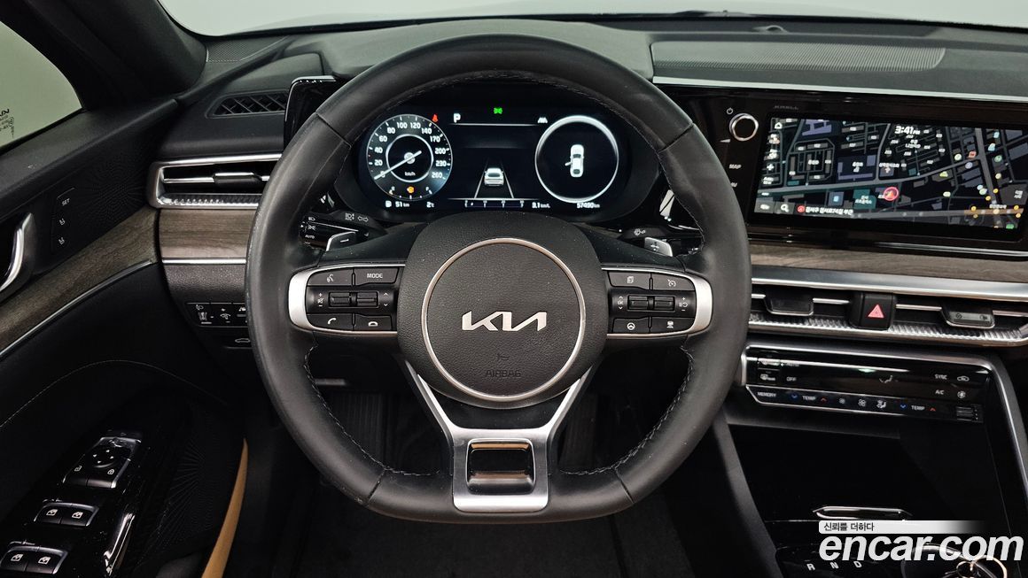 Kia K5 2023
