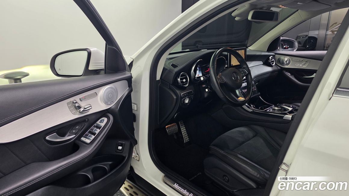 Mercedes-Benz GLC-Class 2019