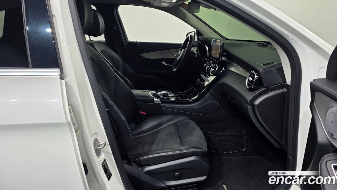 Mercedes-Benz GLC-Class 2019