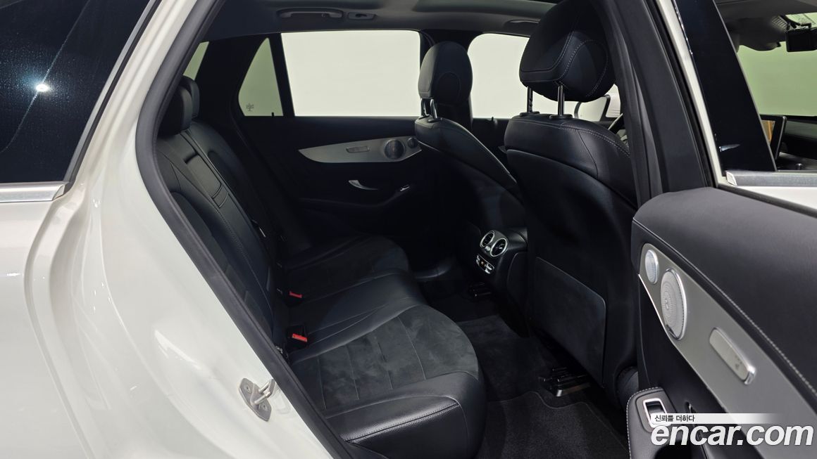 Mercedes-Benz GLC-Class 2019