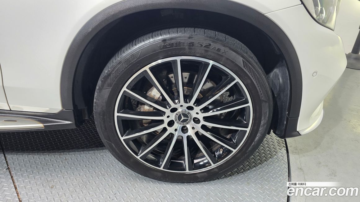 Mercedes-Benz GLC-Class 2019