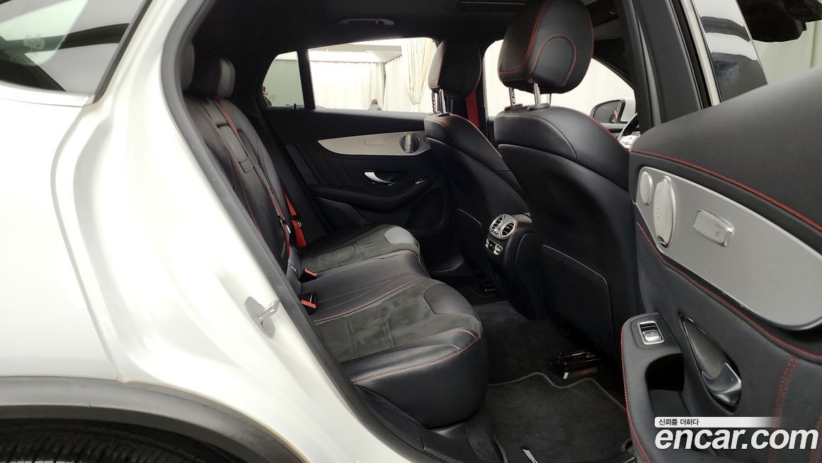 Mercedes-Benz GLC-Class 2021