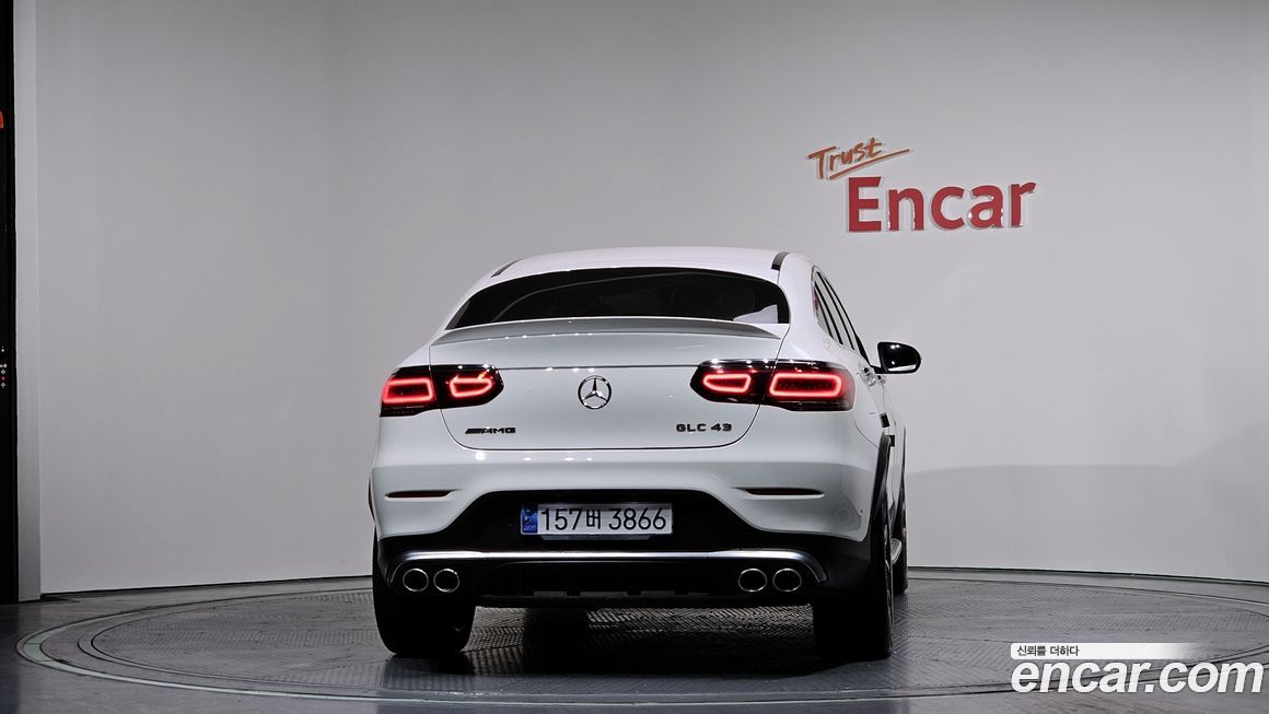 Mercedes-Benz GLC-Class 2021