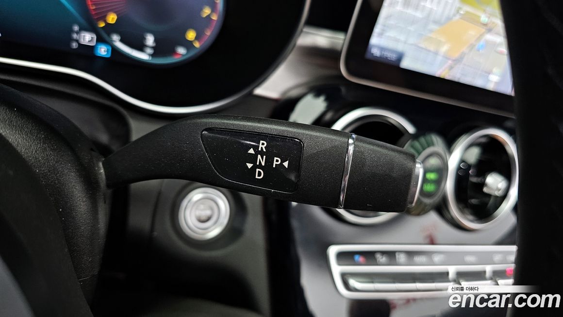 Mercedes-Benz C-Class 2020