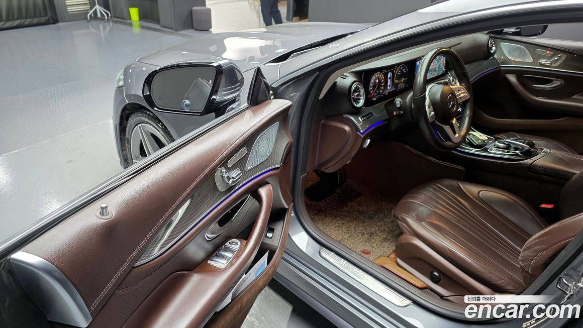 Mercedes-Benz CLS-Class 2020