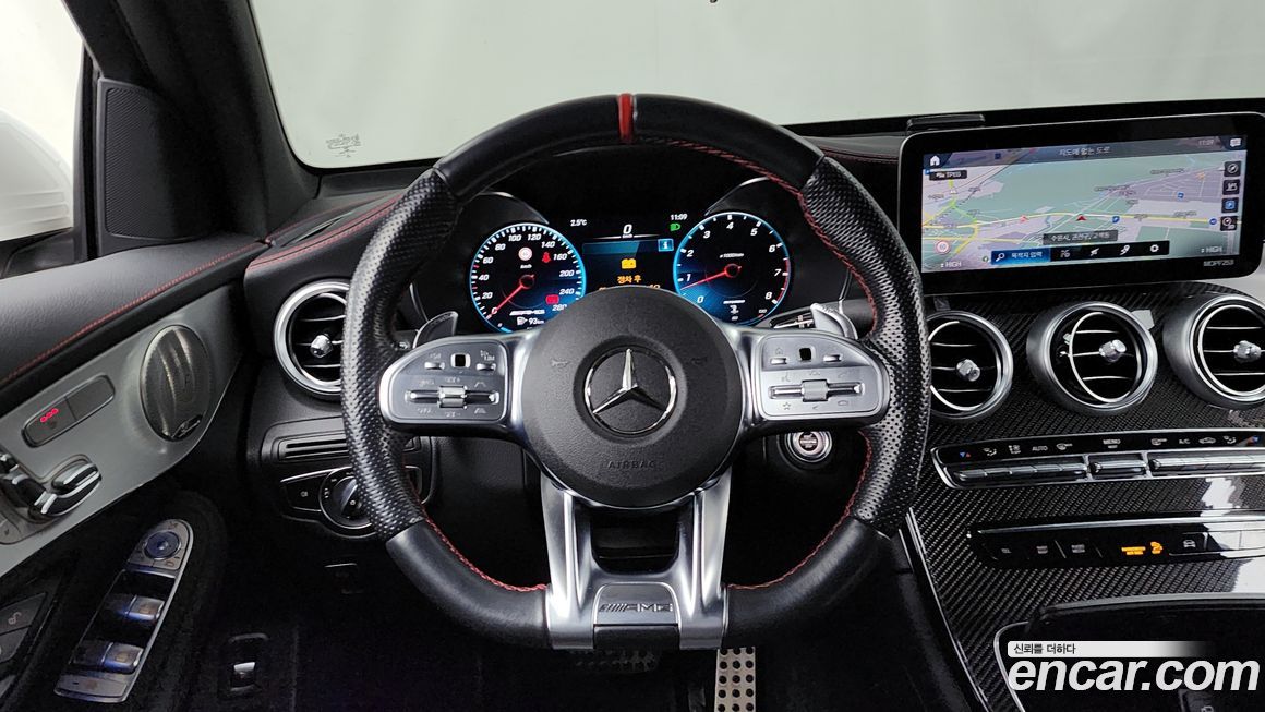 Mercedes-Benz GLC-Class 2021