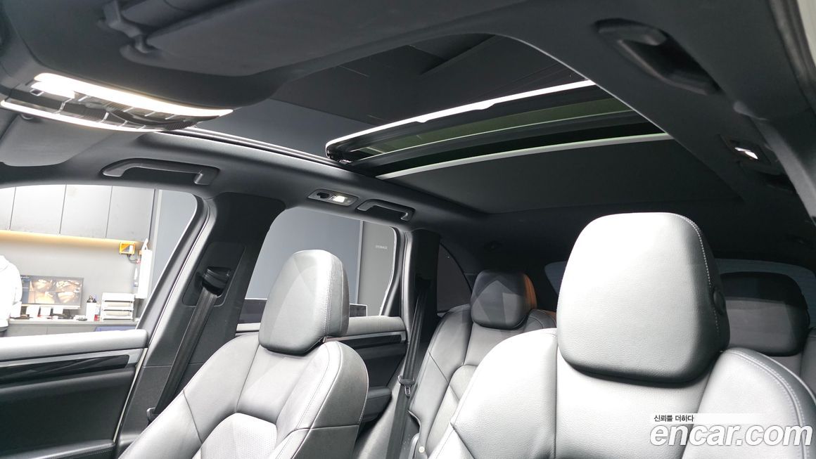 Porsche Cayenne 2012