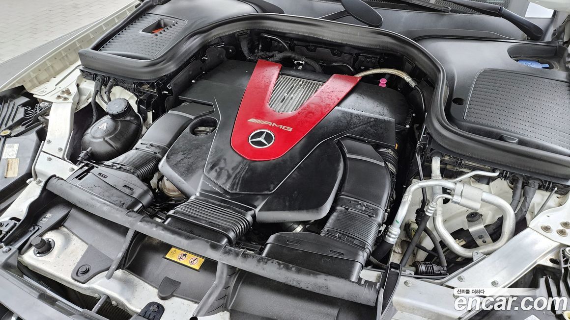 Mercedes-Benz GLC-Class 2021