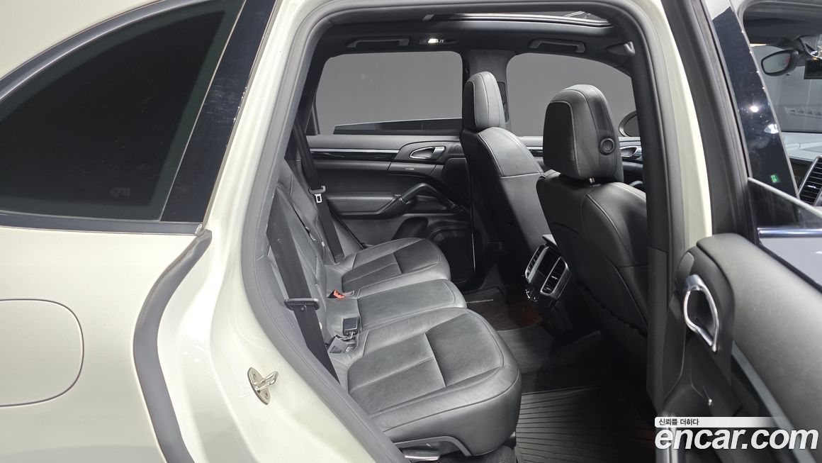 Porsche Cayenne 2012