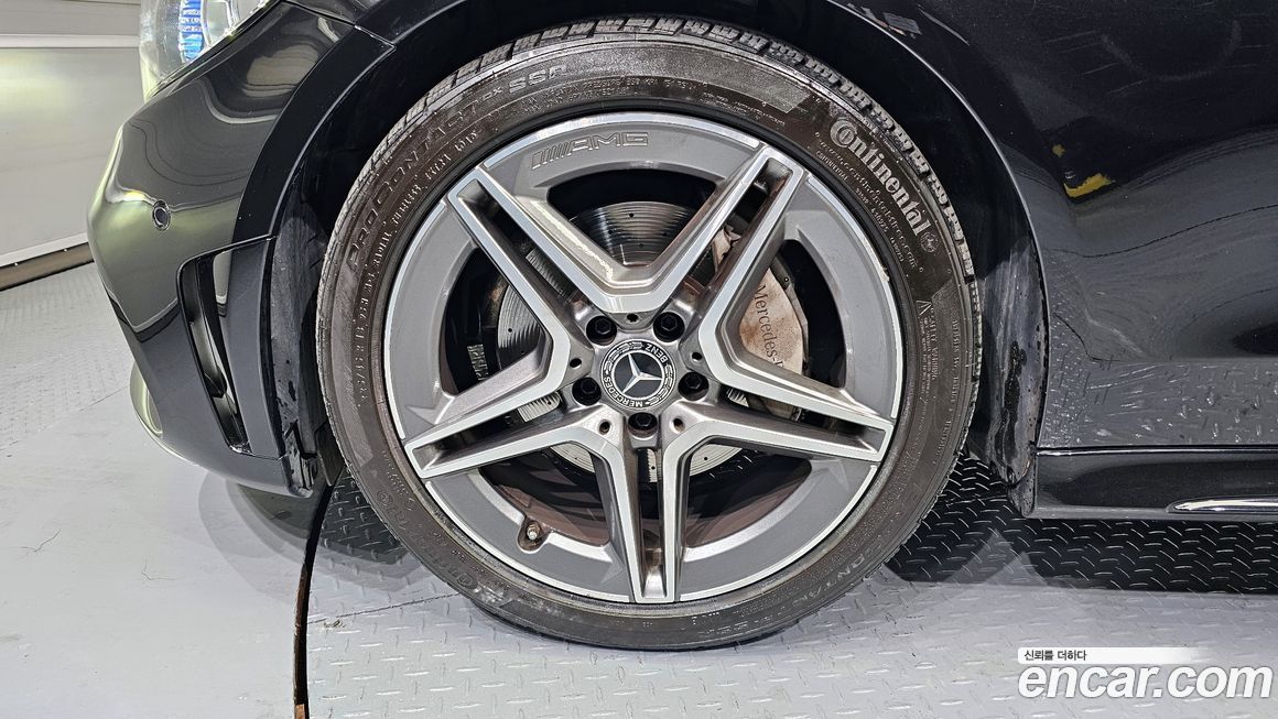 Mercedes-Benz C-Class 2020