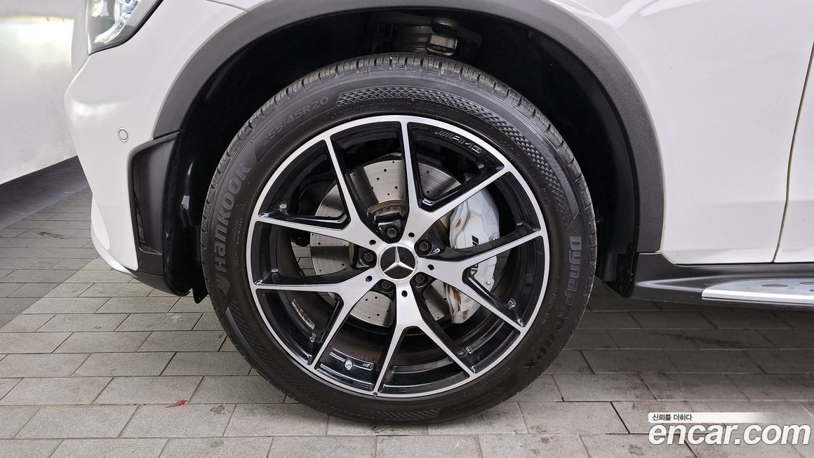 Mercedes-Benz GLC-Class 2021