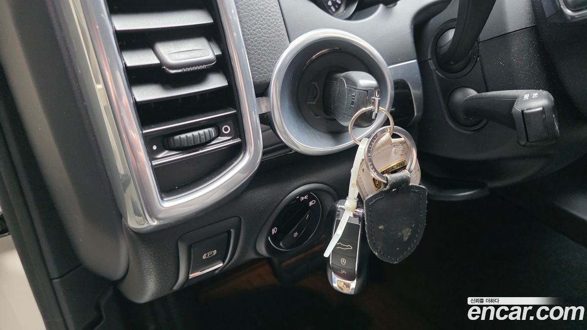 Porsche Cayenne 2012