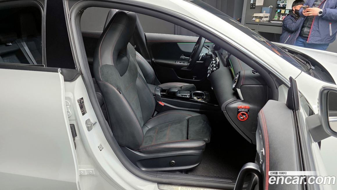 Mercedes-Benz CLA-Class 2023