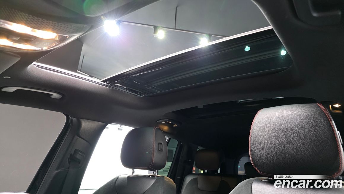 Mercedes-Benz GLB-Class 2023