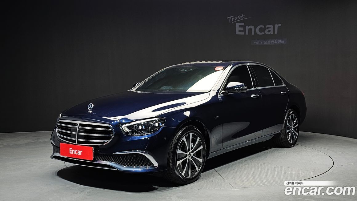 Mercedes-Benz E-Class 2021