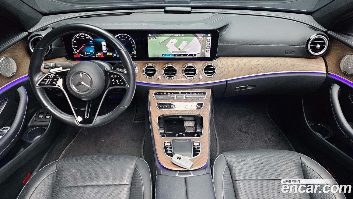 Mercedes-Benz E-Class 2021