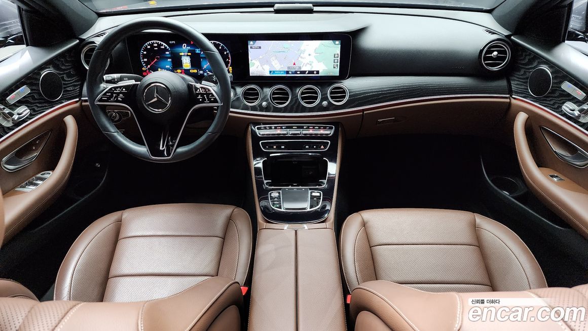 Mercedes-Benz E-Class 2023