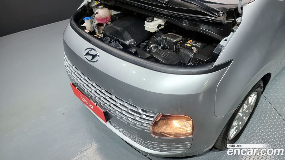 Hyundai Staria 2023