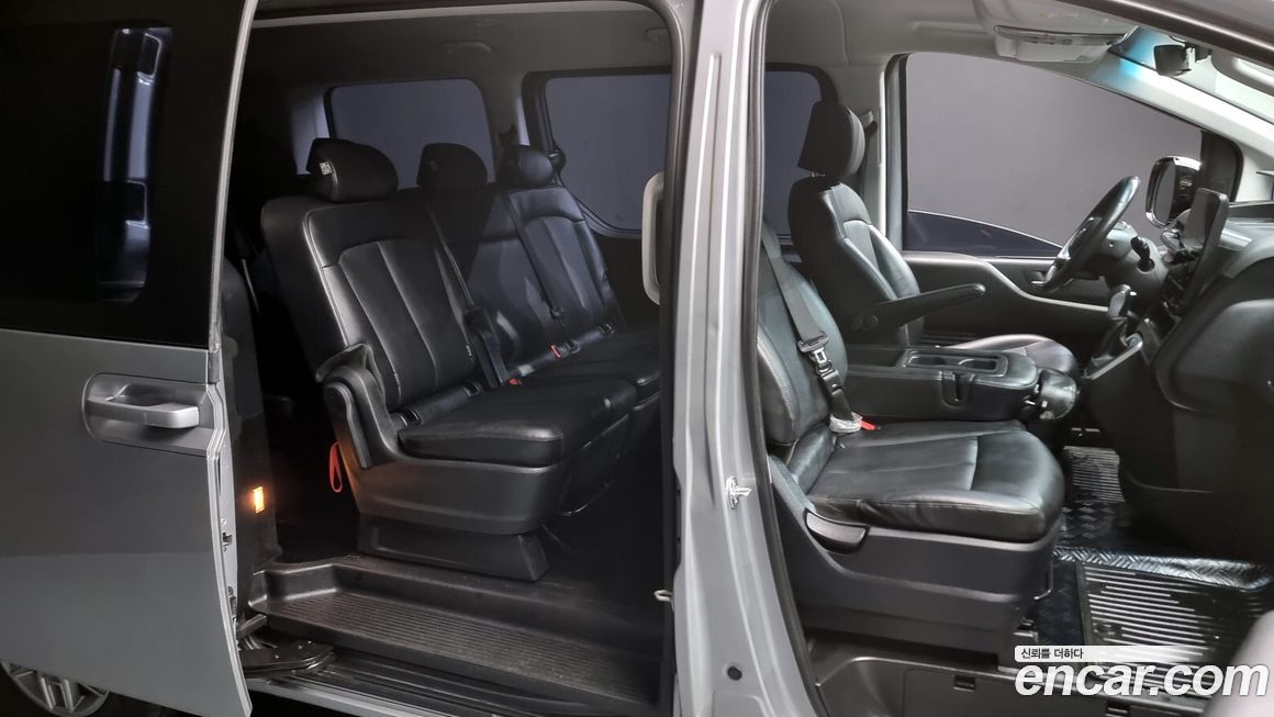 Hyundai Staria 2023