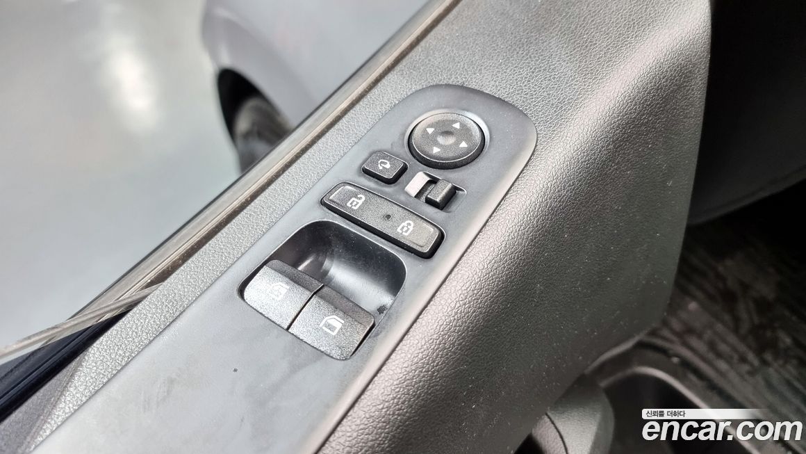 Hyundai Staria 2023