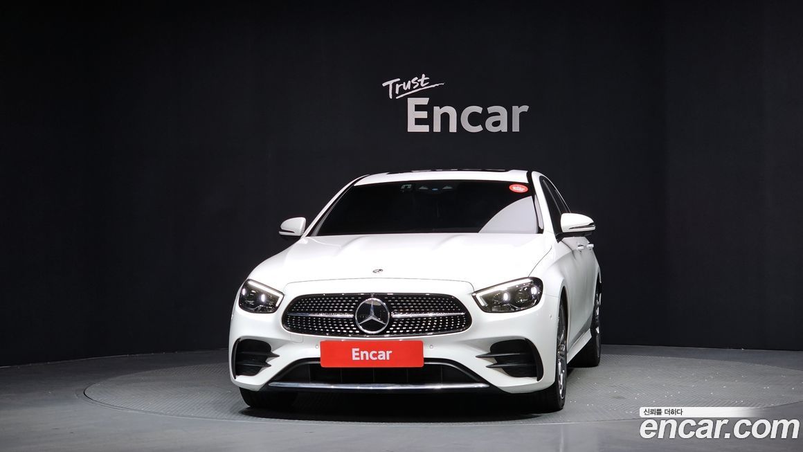 Mercedes-Benz E-Class 2023