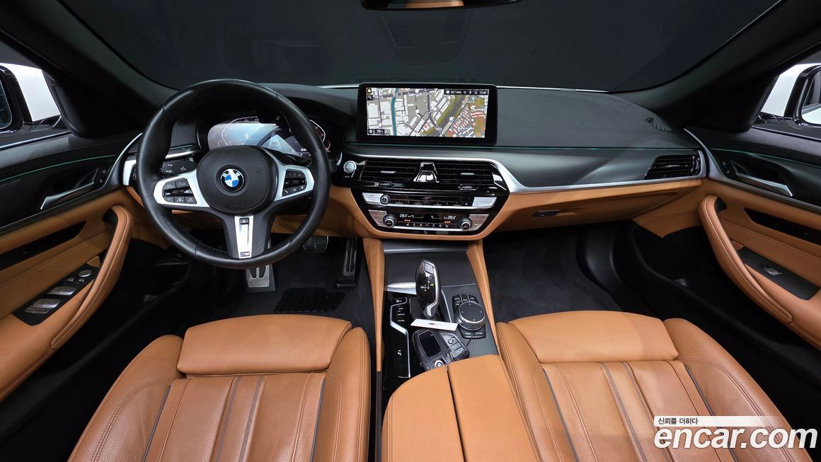 BMW 5-Series 2022